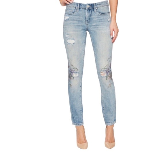 Blank NYC Women’s Goin Digital Floral Distressed Ankle Jean - Picture 1 of 8